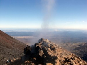 Vapeur au sommet du Ngauruhoe